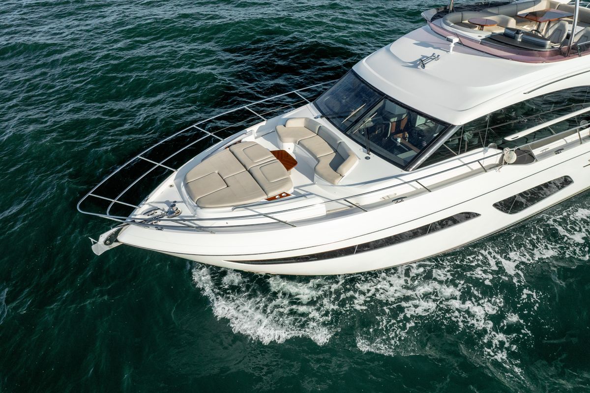2020 Princess 62 