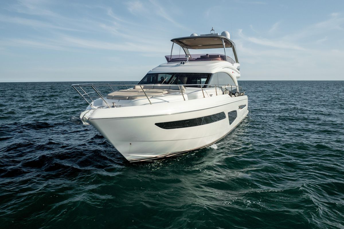 2020 Princess 62 