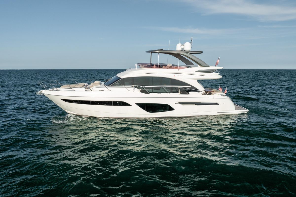 2020 Princess 62 