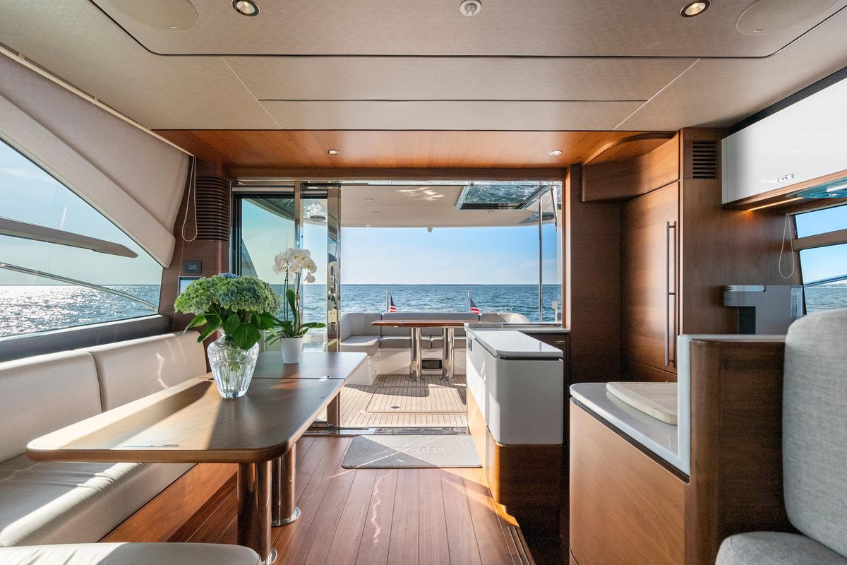 2020 Princess 62 