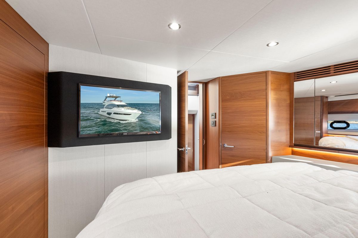 2020 Princess 62 