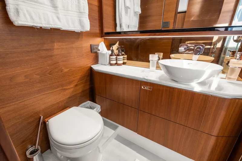 Stumped Yacht Photos Pics Princess F62 Stumped- Forward VIP Stateroom Head