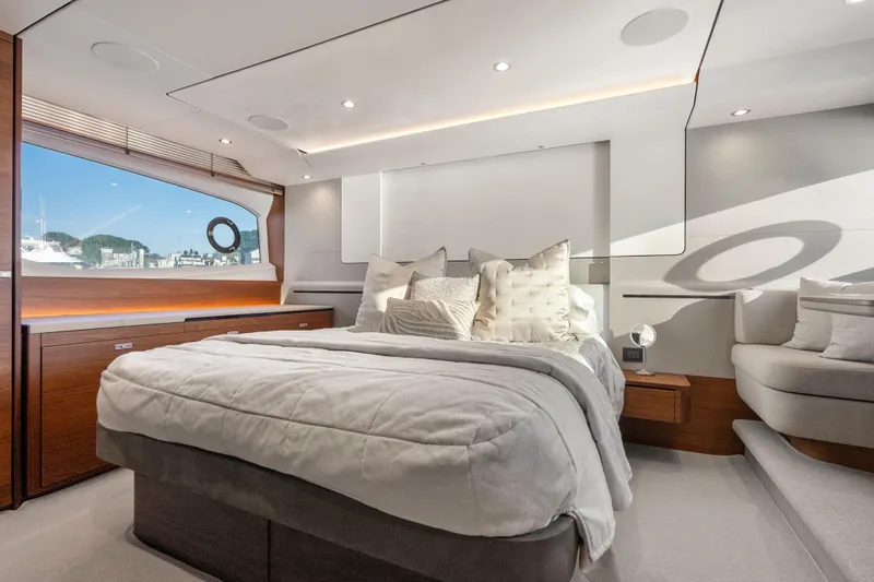 Stumped Yacht Photos Pics Princess F62 Stumped- Master Stateroom