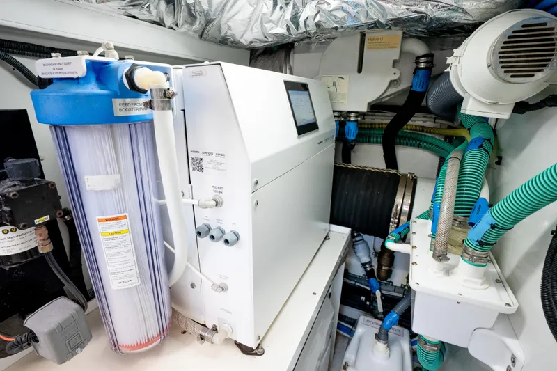 Stumped Yacht Photos Pics Princess F62 Stumped- Engine Room