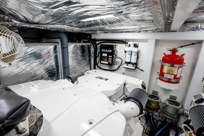 Stumped Yacht Photos Pics Princess F62 Stumped- Engine Room