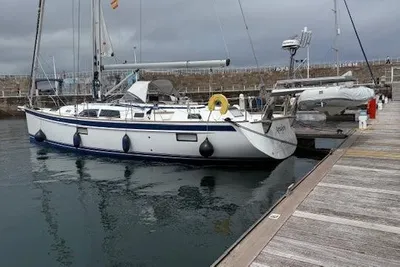 Hallberg-Rassy 44