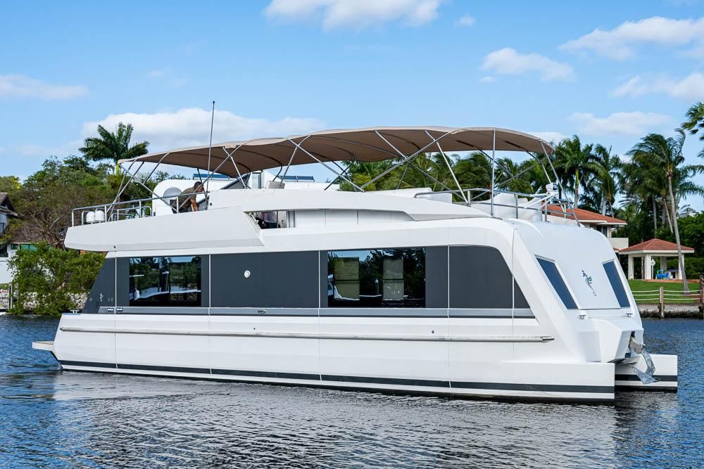 2017 Overblue 44 