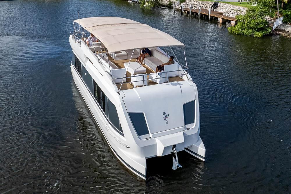 2017 Overblue 44 