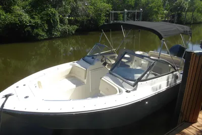 Cobia 220 Dual Console
