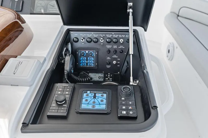Lollipop Yacht Photos Pics Control panel of 2022 Viking 48 Convertible yacht with advanced navigation systems.
