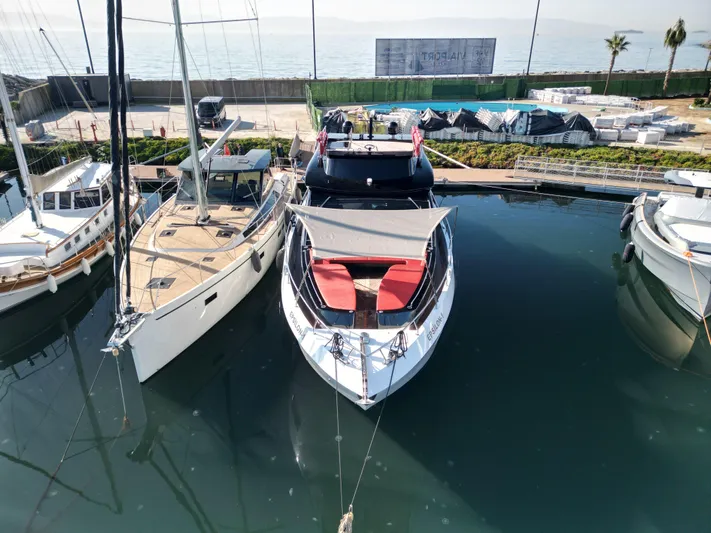 Epsilon Yacht Photos Pics Motoryacht Epsilon