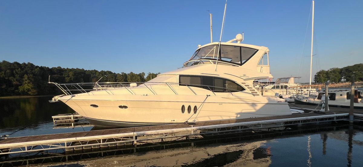 2008 Ovation 52 