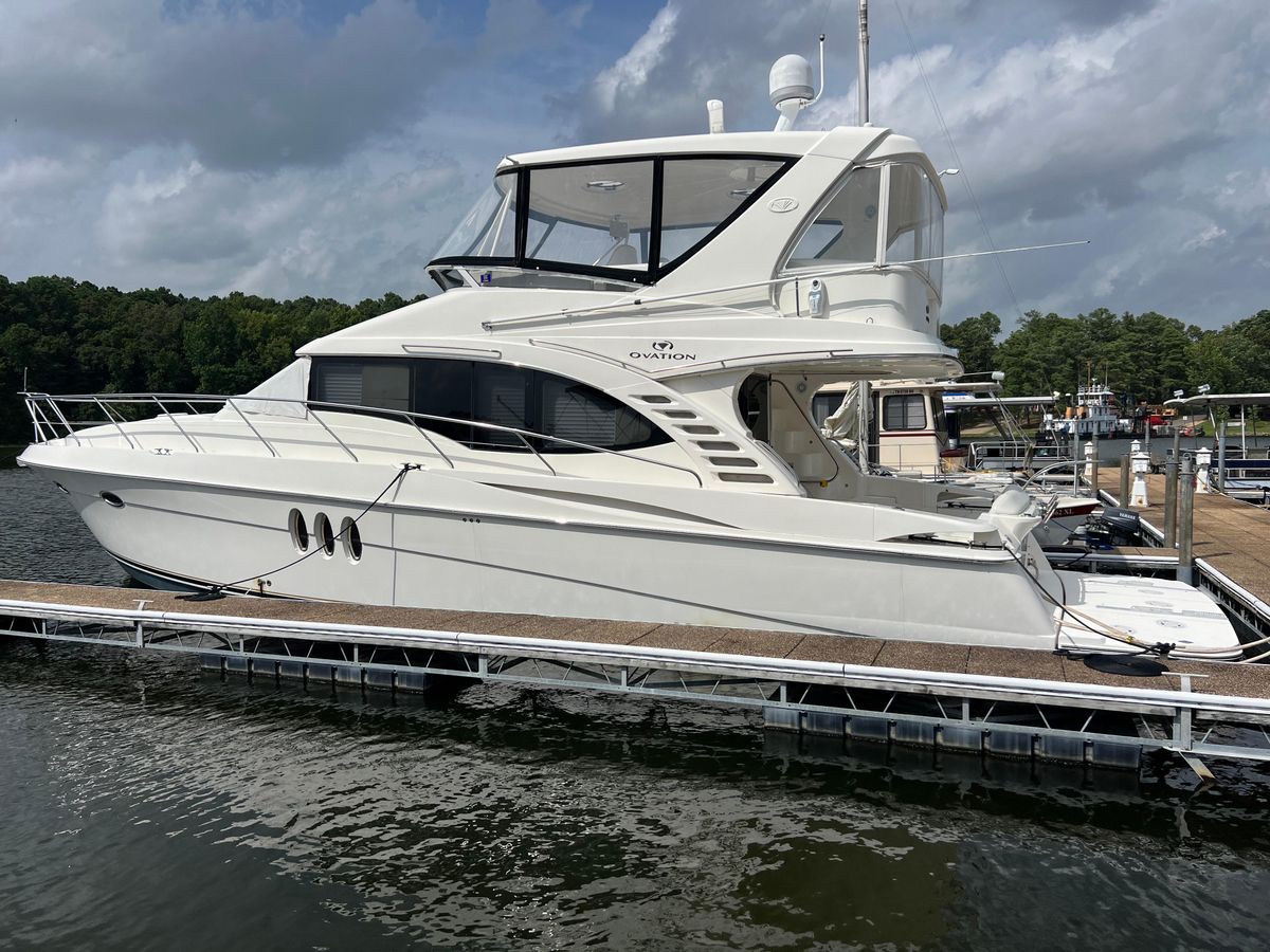 2008 Ovation 52 
