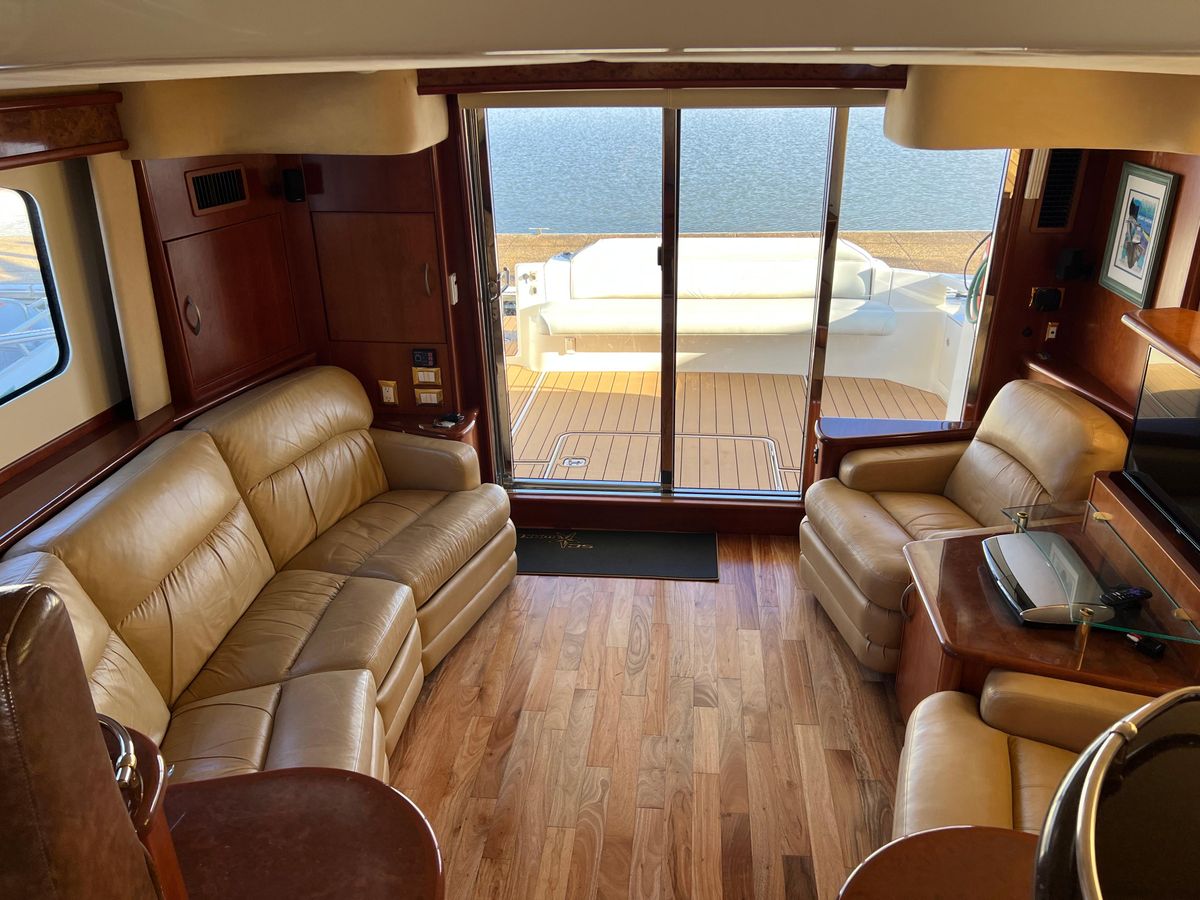 2008 Ovation 52 