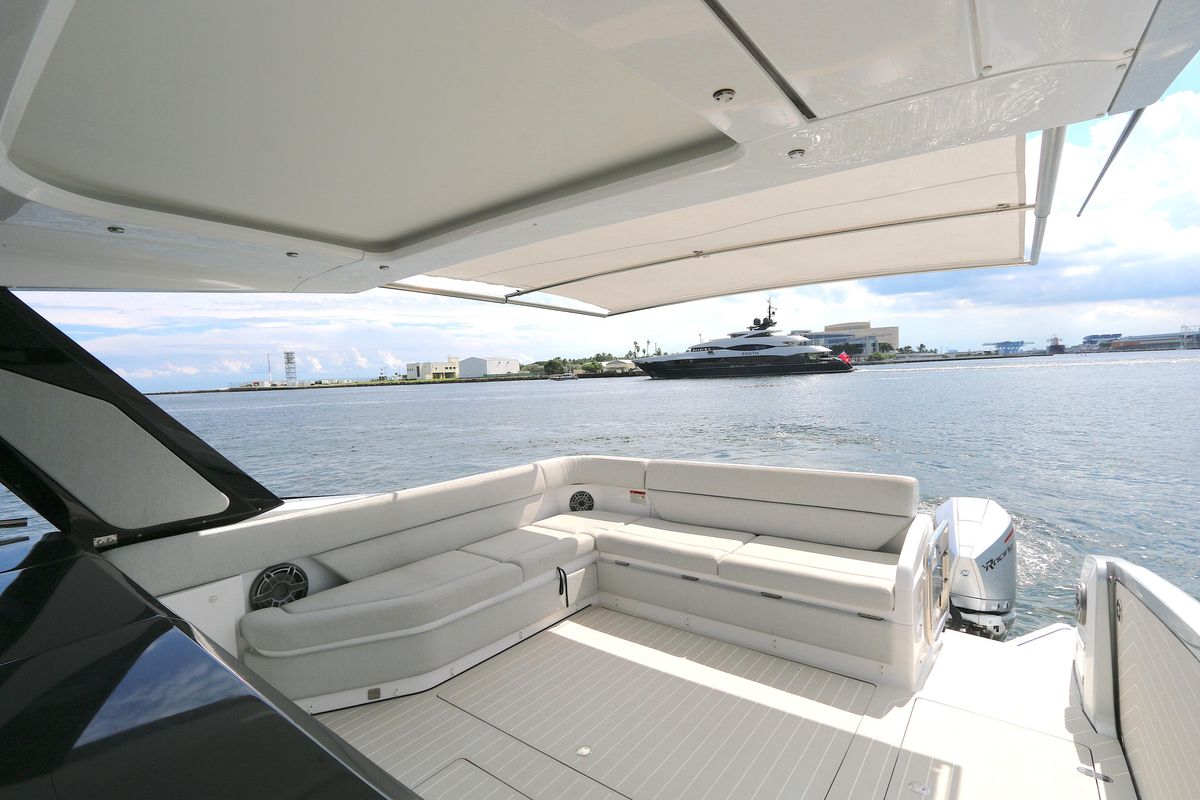 2023 Azimut 47 