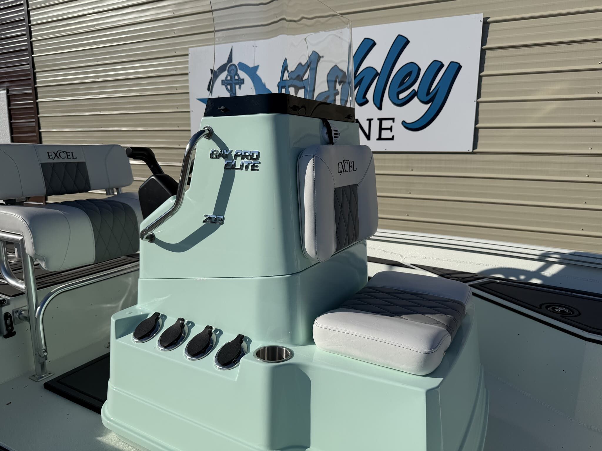 Excel 203 Bay Pro Elite