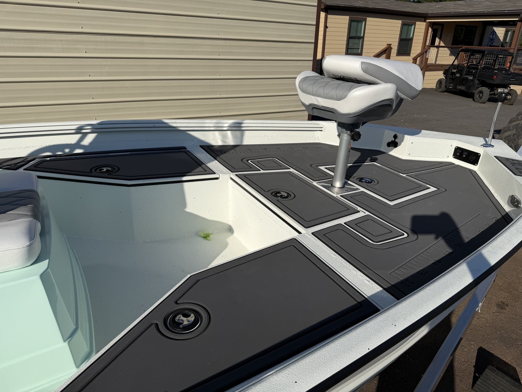 Excel 203 Bay Pro Elite