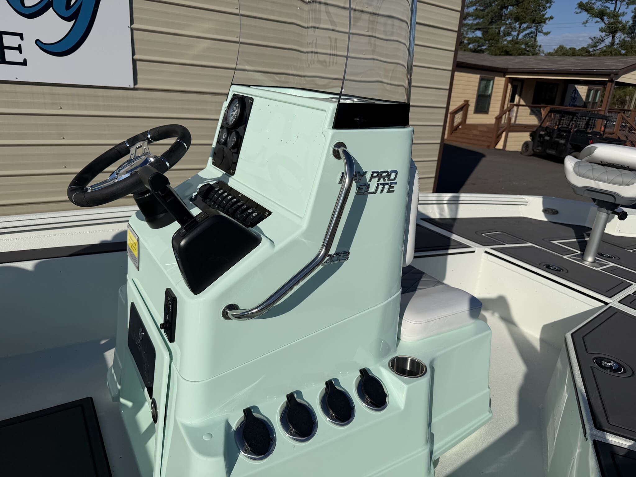 Excel 203 Bay Pro Elite