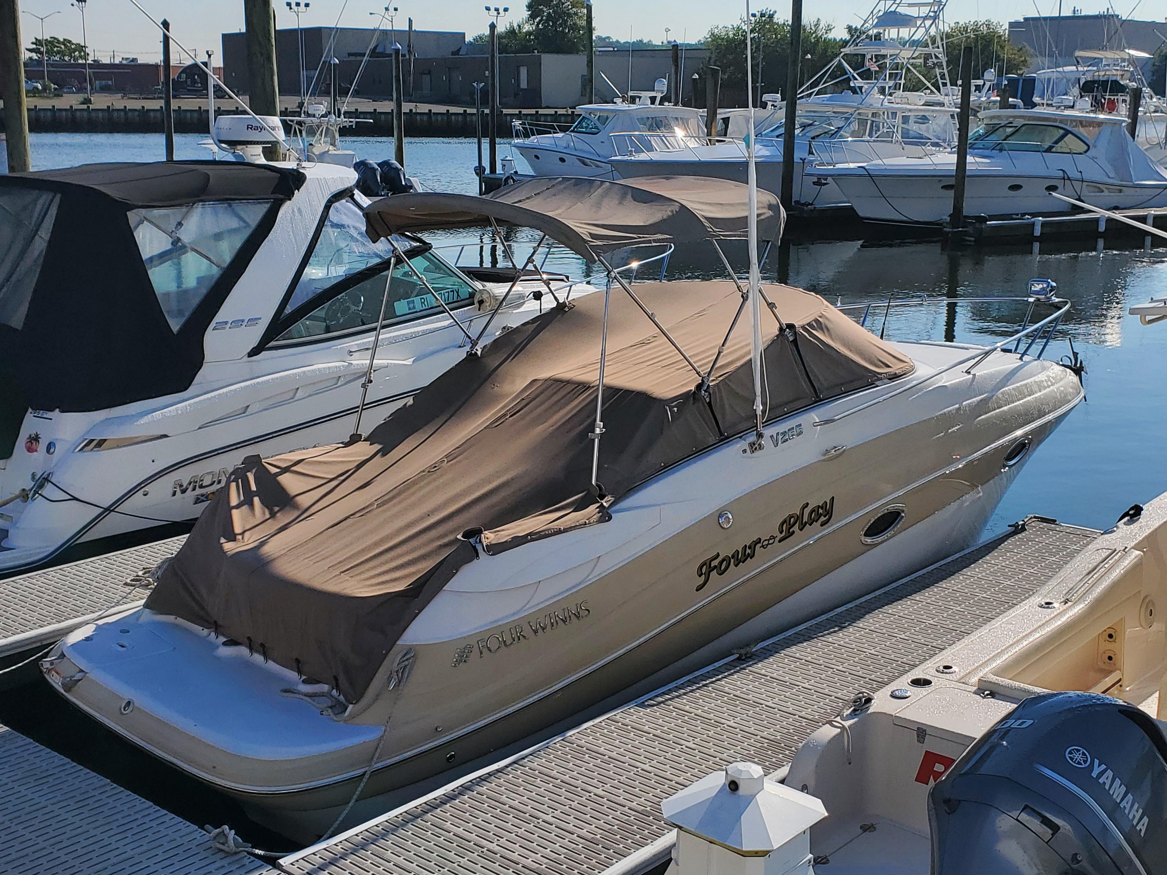 2011 Four Winns V265 Cruiser for sale - YachtWorld