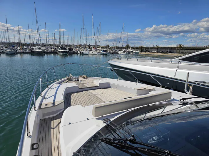 Brisa Yacht Photos Pics 