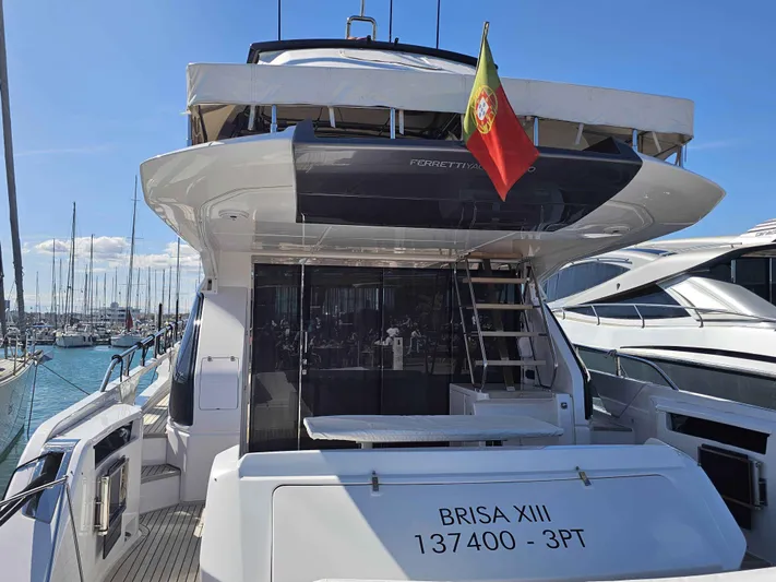 Brisa Yacht Photos Pics 