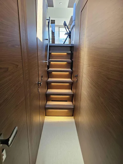 Brisa Yacht Photos Pics 