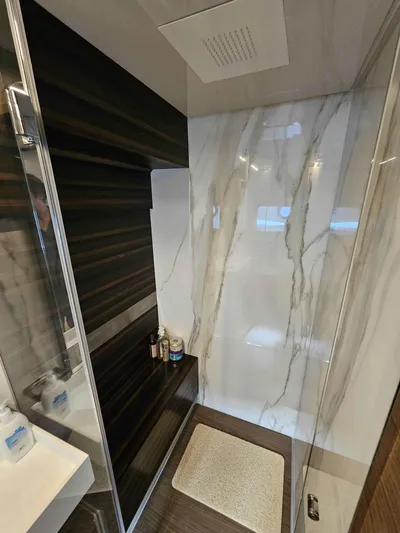 Brisa Yacht Photos Pics 