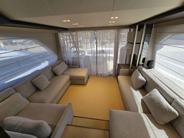 Brisa Yacht Photos Pics 