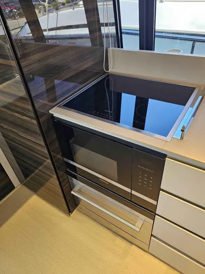 Brisa Yacht Photos Pics 