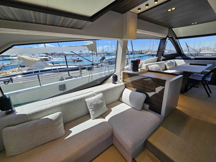 Brisa Yacht Photos Pics 