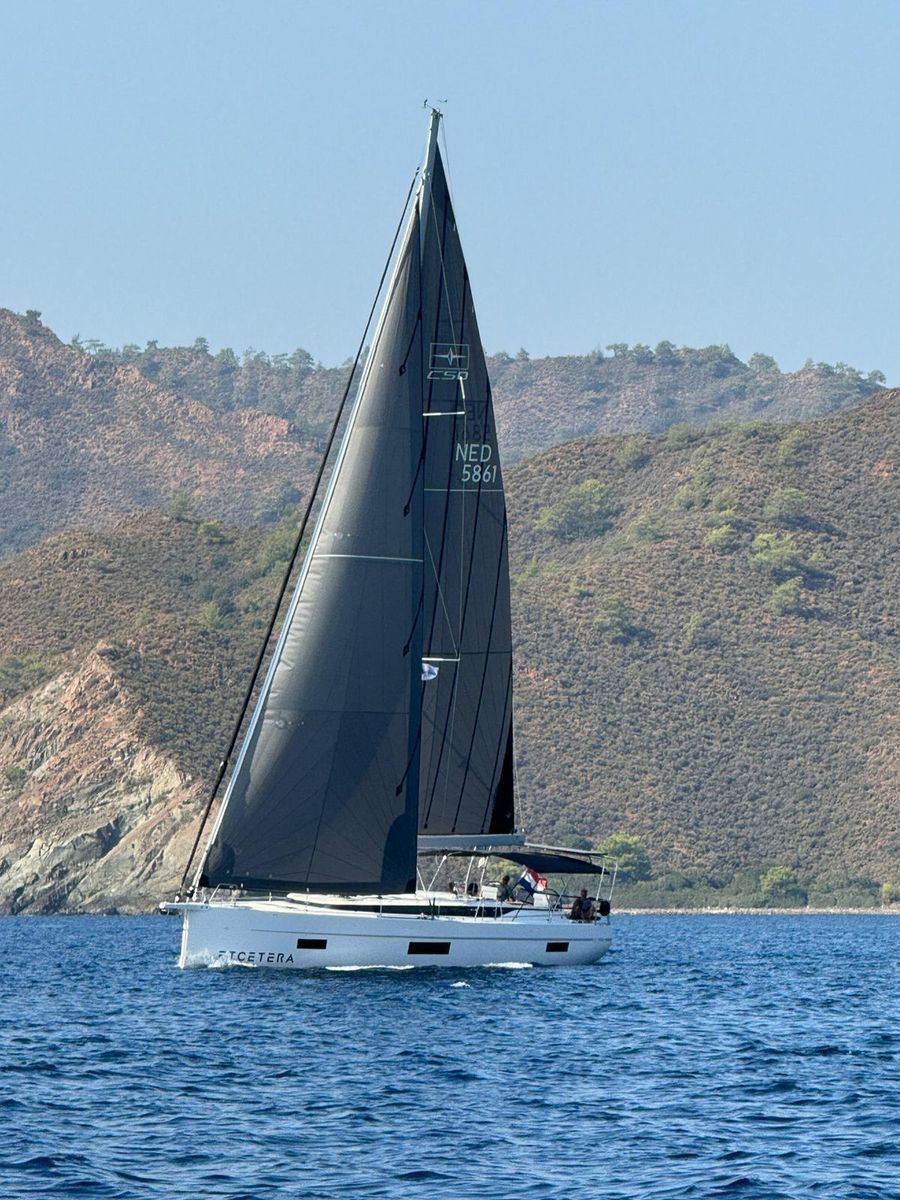 2022 Bavaria 50 