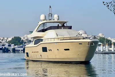 2008 Ferretti Yachts Altura 840
