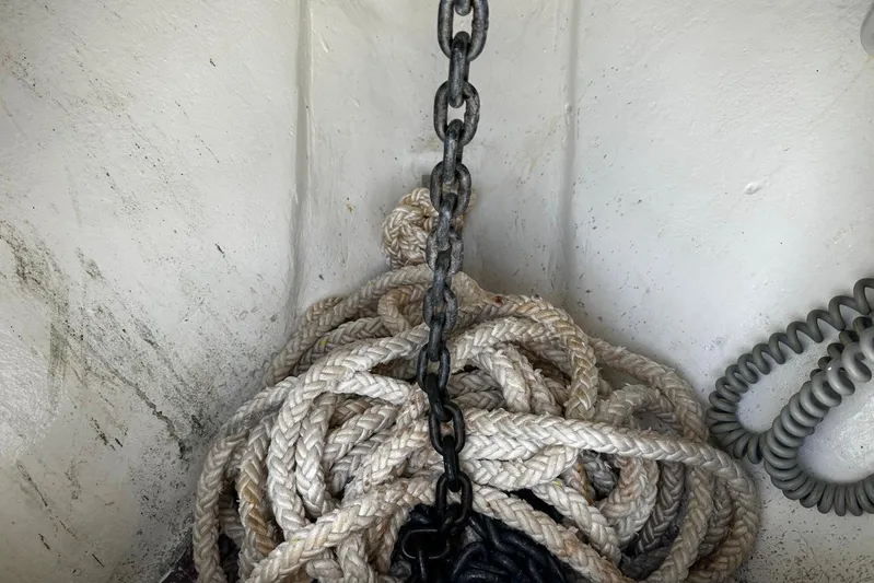  Yacht Photos Pics Rope and chain in a 2022 SeaVee 390Z boat compartment.