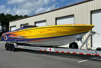 2005 Cigarette 39 Top Gun Unlimited