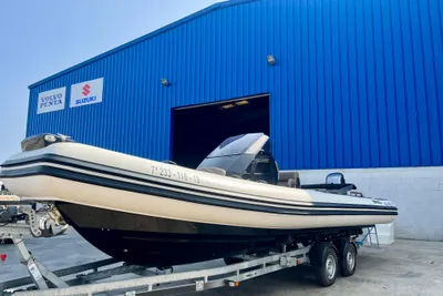 2019 Brig Eagle 8