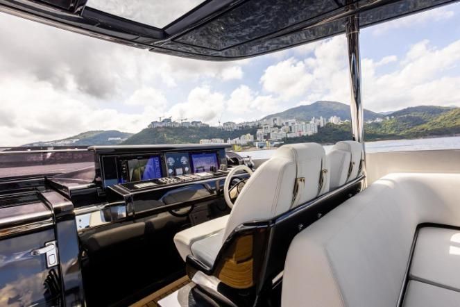 2020 Riva 93 