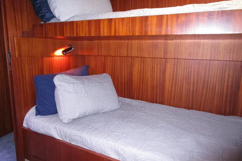 Elska Yacht Photos Pics Starboard cabin