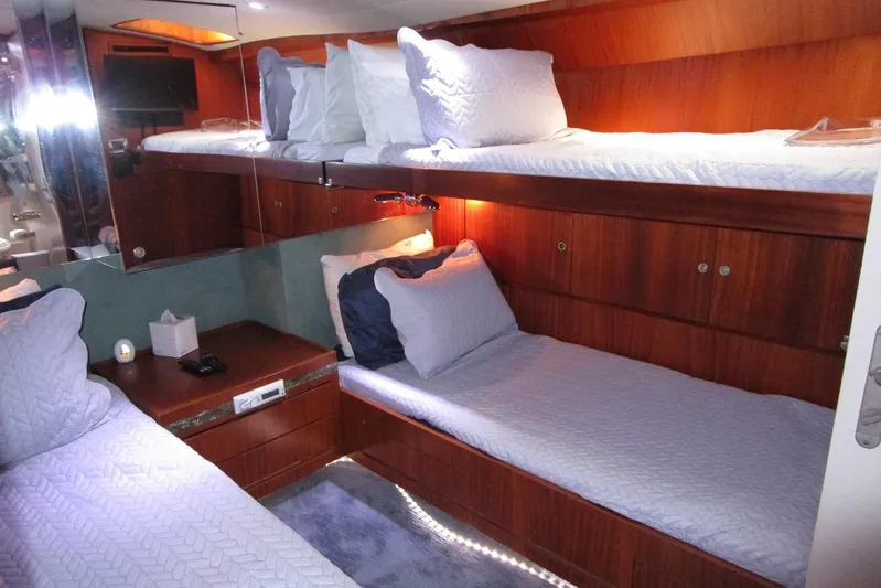 Elska Yacht Photos Pics Portside cabin