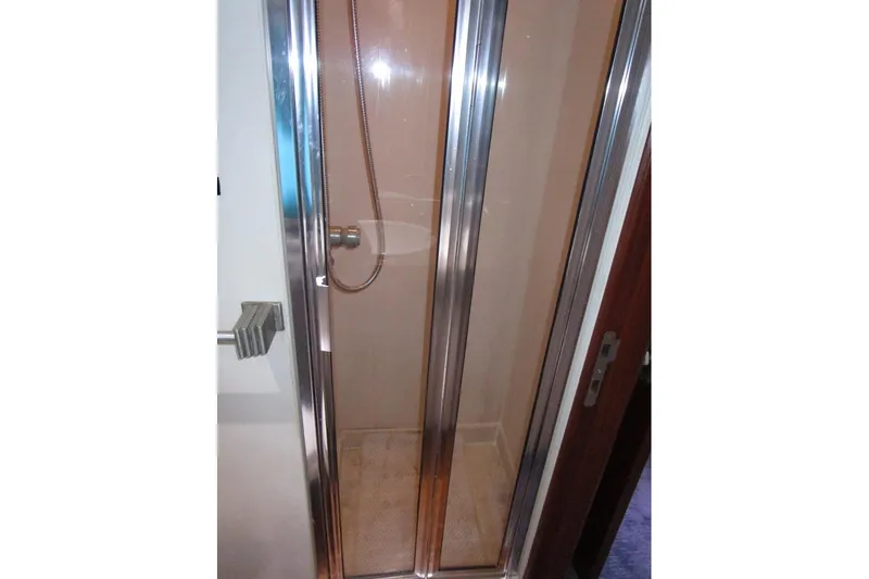 Elska Yacht Photos Pics Portside shower