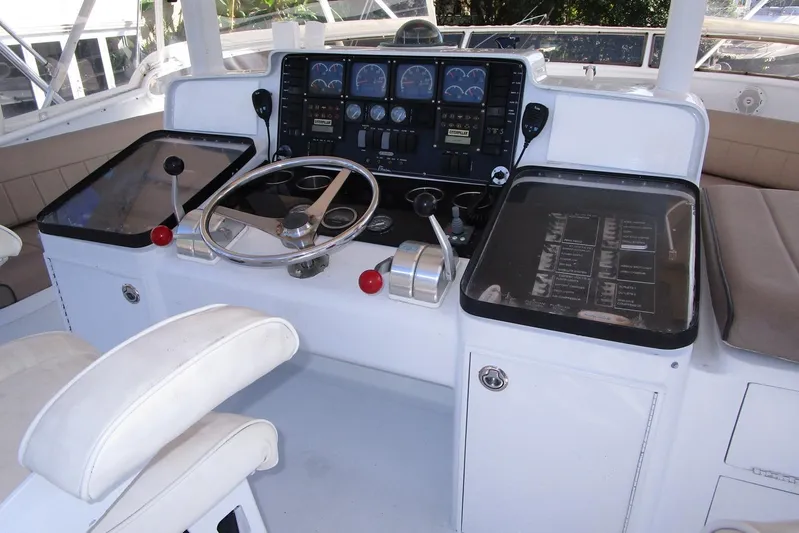 Elska Yacht Photos Pics Helm