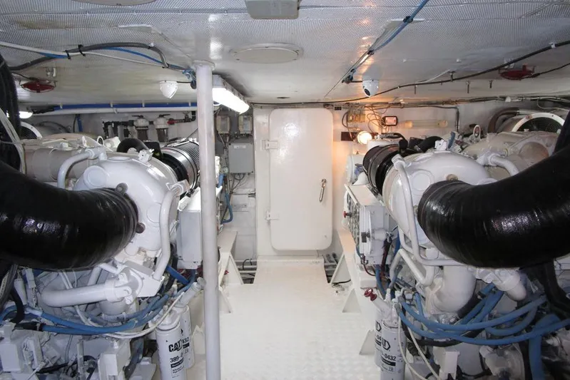 Elska Yacht Photos Pics Engine room looking forward