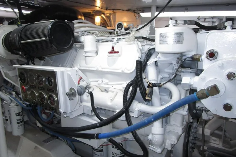 Elska Yacht Photos Pics Port engine