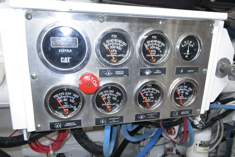 Elska Yacht Photos Pics CAT manual gauge