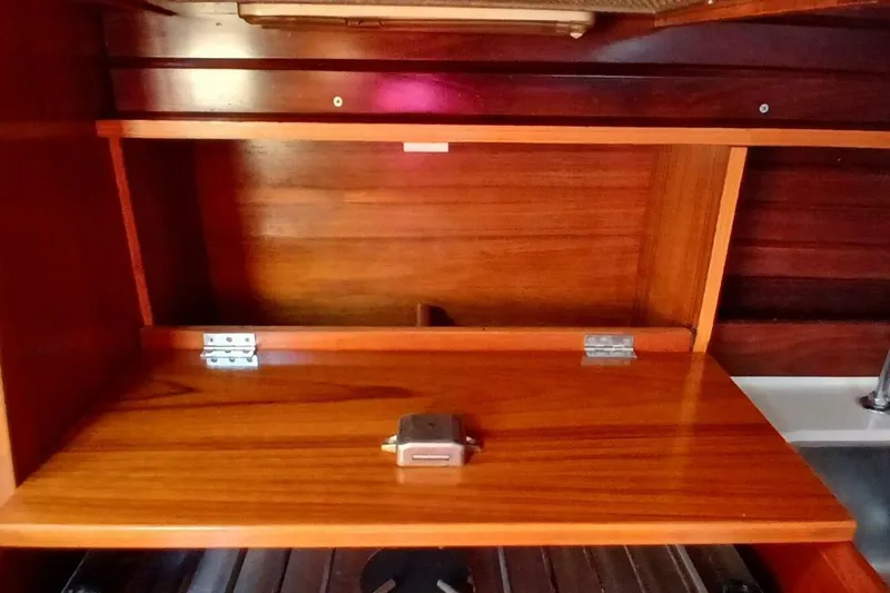 Waterfall II Yacht Photos Pics Wooden interior cabinet of 1994 Beneteau Oceanis 44 CC sailboat.