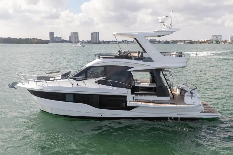 Yacht Photos Pics 