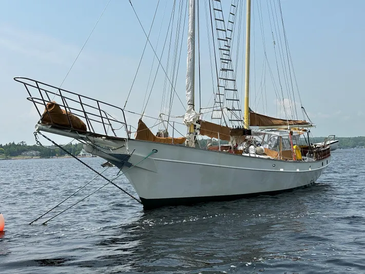 Interlude X Yacht Photos Pics 