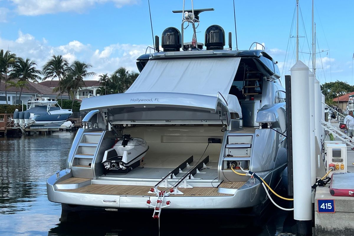 2014 Riva 86 