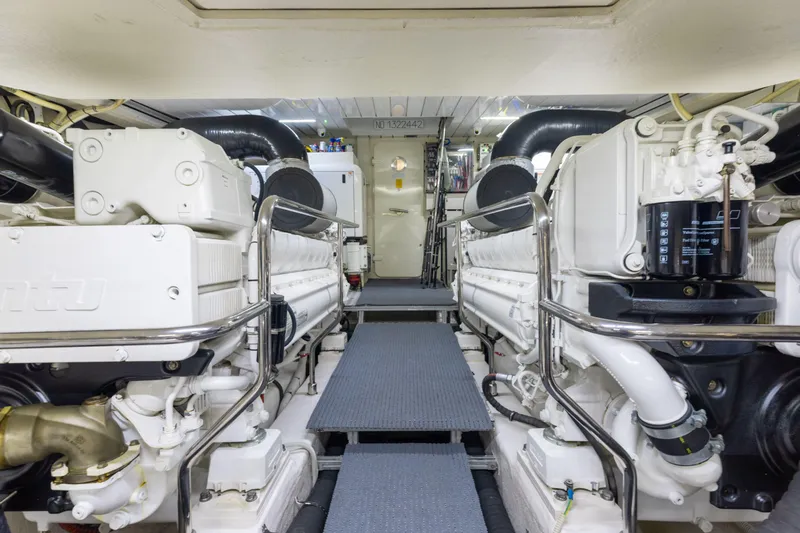 Purosangue Yacht Photos Pics 