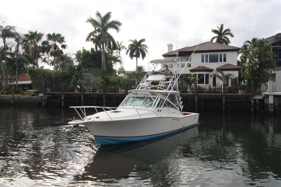 2006 Albemarle 320 Express Fisherman