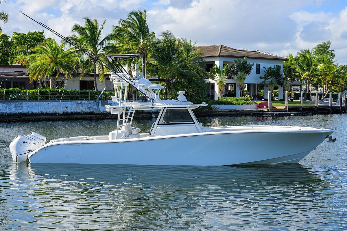 2021 Yellowfin 42 